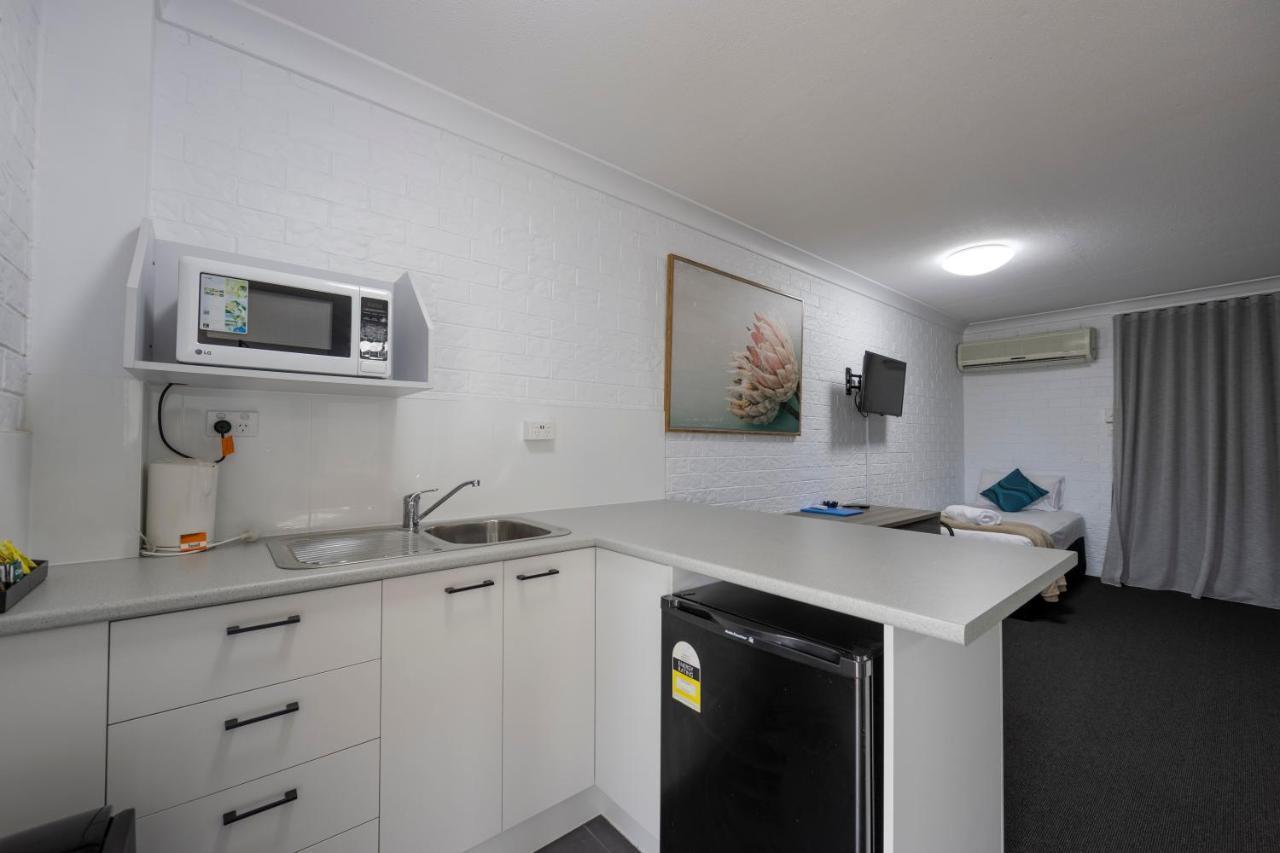 Bribie Waterways Motel Bongaree Exterior foto