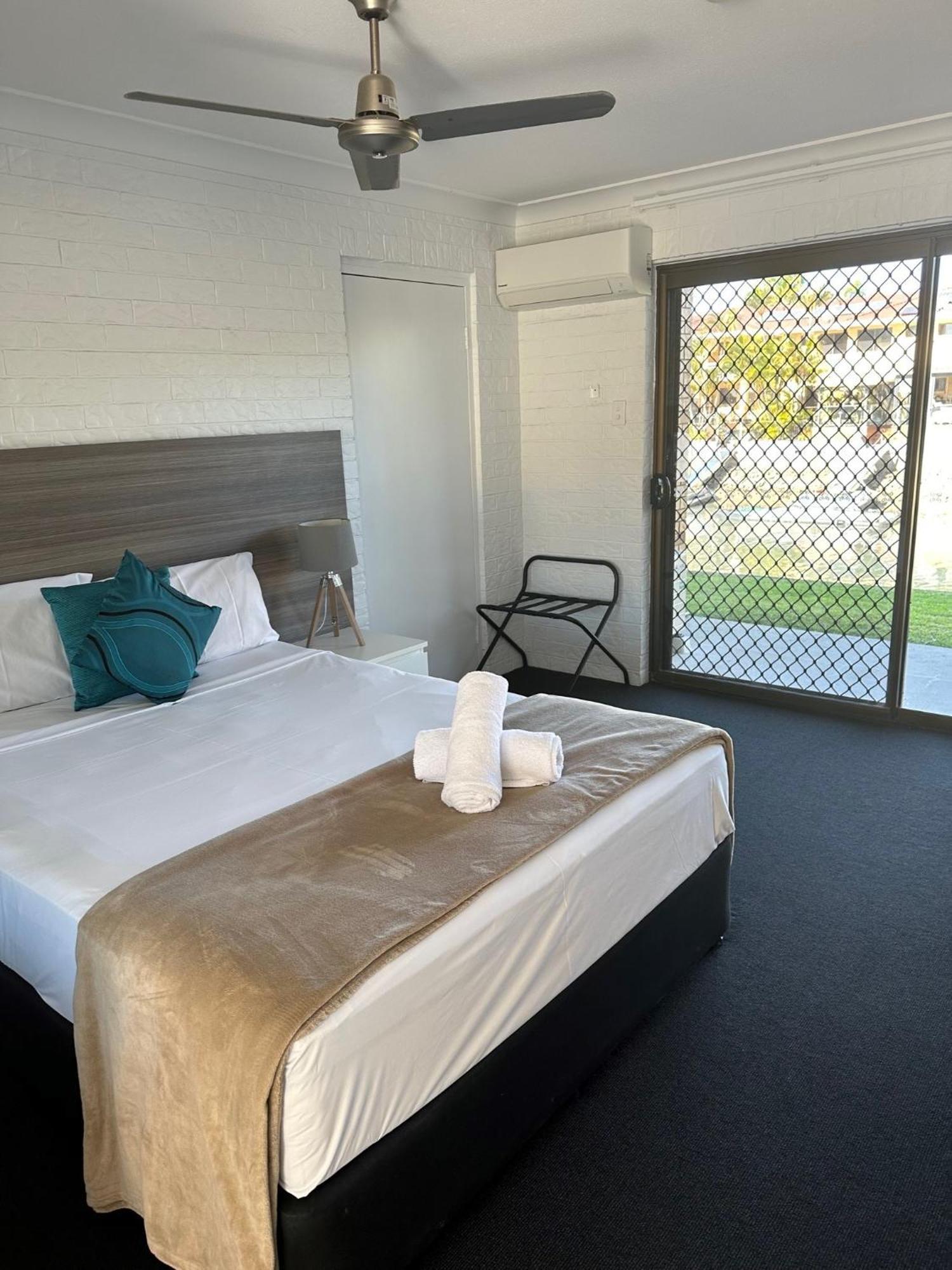 Bribie Waterways Motel Bongaree Exterior foto