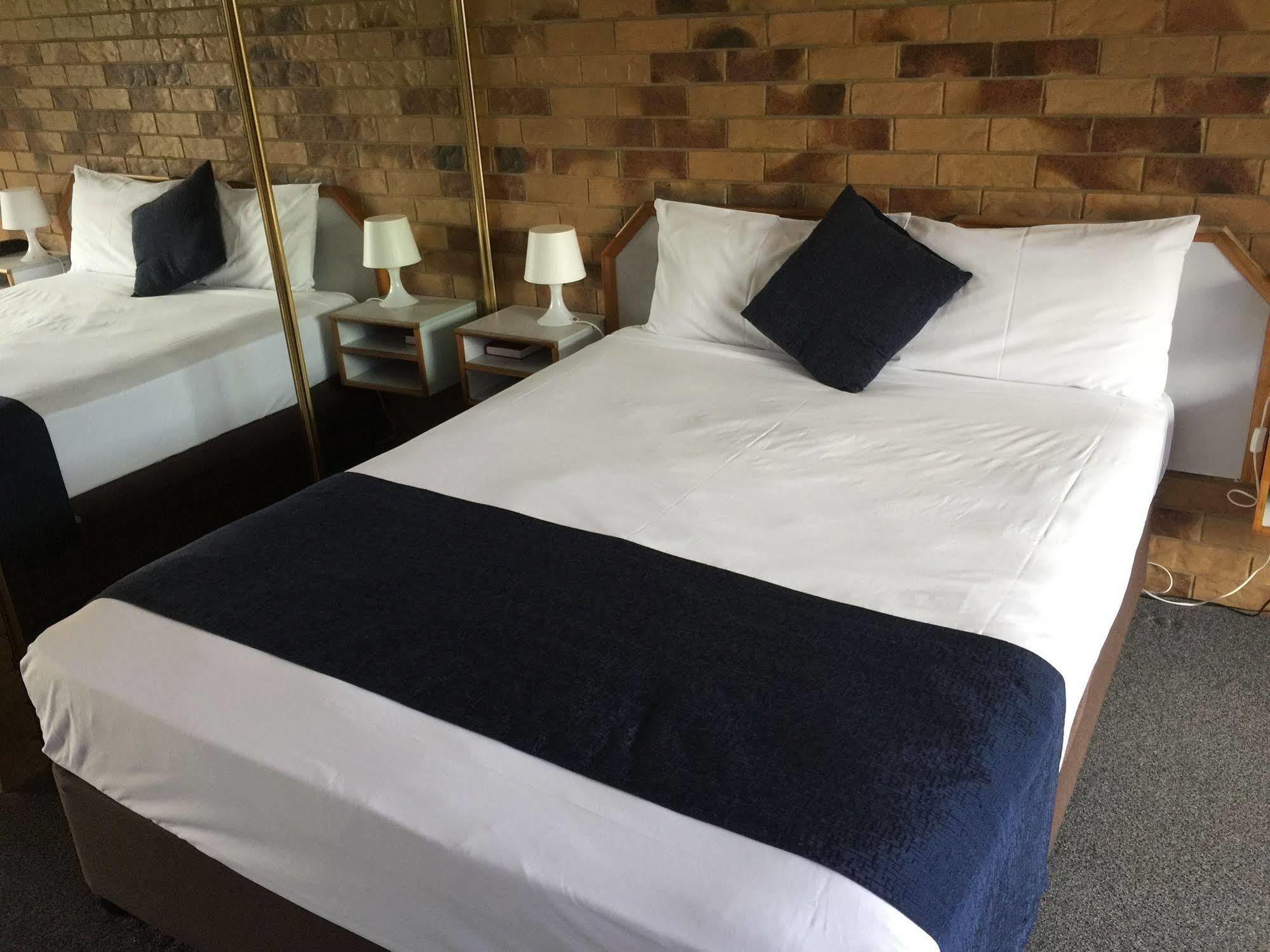 Bribie Waterways Motel Bongaree Exterior foto